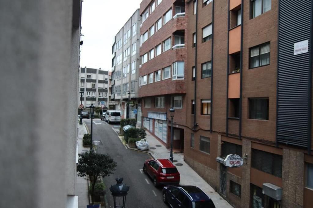 Acogedor, Con Garaje, Centrico. Vigo Exterior foto